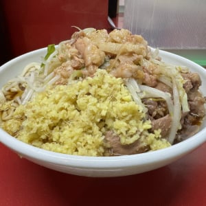 ラーメン二郎の越谷店で神域ともいえる神豚に出会った / 伝説から神話へ