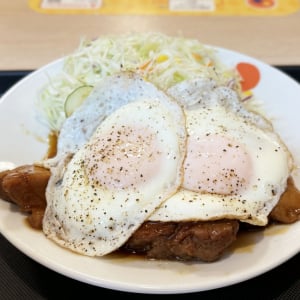 松屋の「柔厚炙りチャーシューエッグ定食」はご褒美→ 激ウマすぎるグルメの特異点ここにあり