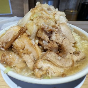 ラーメン二郎インスパイアのラーメン屋ではこうやって食べてごらんなさい