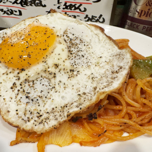 JR神田駅の高架下で食べる激うまナポリタンを知っているか / 居酒屋・鶏家バードメン