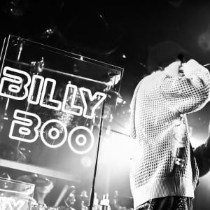 【ライヴ・レポート】BILLY BOOが初のワンマンイベントで示した、自分たちの信じる道──〈BILLY BOO 1st ONE MAN SHOW〉