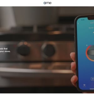Ome、ガスコンロの遠隔操作・自動消火が可能な「スマートノブ」次世代モデル発表