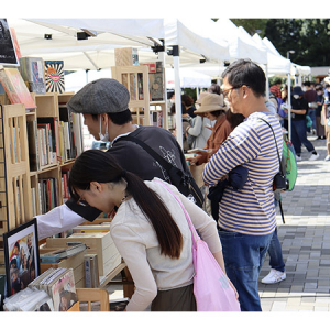 個性豊かな本屋・出版社が京都・北山に集結「下鴨中通ブックフェア2024」開催