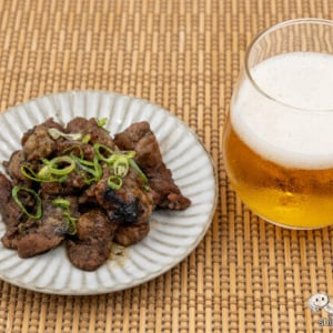 宅飲みにオススメのおつまみ『豚タン元の炭火焼』はファンの声から誕生した商品！飲み屋の味が手軽に楽しめる