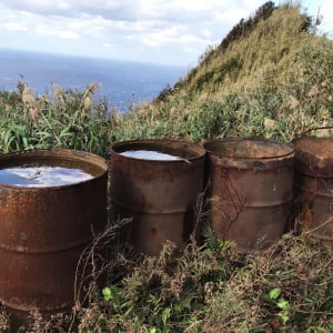 【東京都青ヶ島村のここが好きシリーズ】青ヶ島の放置されしドラム缶が好き