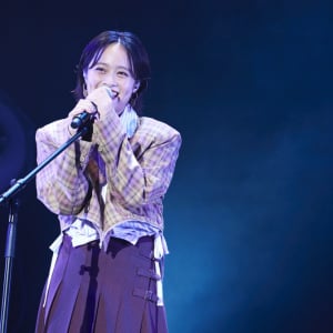 ＜ライブレポート＞清水美依紗、これまでの道のりを辿りアイデンティティを示した“スペシャルな”ツアー【Roots】東京公演