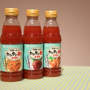 ミツカンが「カンタン酢トマト」試食会を開催！ “味にこだわりがある”天才歌姫・ののちゃんが、ぼる塾・きりや調理のハンバーグを厳しく評価