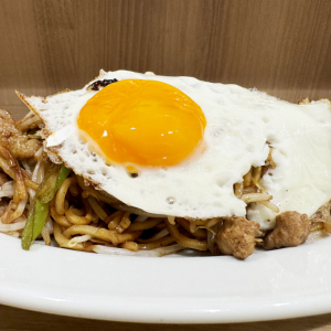 焼きそば専門店『想夫恋』で焼きそばを食べる→ ほほう