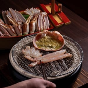 京丹後のカニの匠・魚政が「香味ミスト付きプレミアムズワイガニセット」を販売！