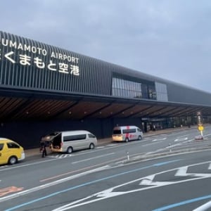 熊本の新・空港ターミナルは「くまモン」だらけ。地方空港と思えない充実さ