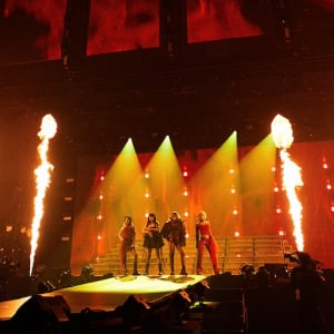 2NE1、10年ぶりの来日公演がスタート「これからが始まり」