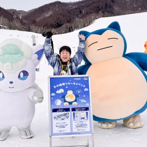 雪山で遊べ！そしてめっちゃ寝よう！「鹿島槍スキー場×Pokémon Sleep」コラボイベント／カビゴンと添い寝で大はしゃぎ