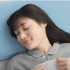 モギュっと、グミのような新触感！眠れる森の美女まくら「グミまくら」が誕生