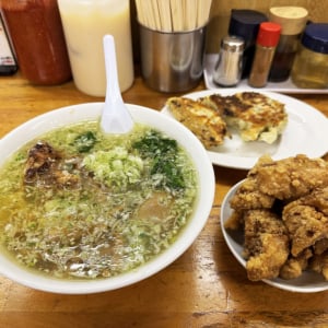 ラーメン珉珉が激しくDDでバフるキャパうまい界隈だった件 / 塩半々薬味多め麺硬めパーコー別皿餃子