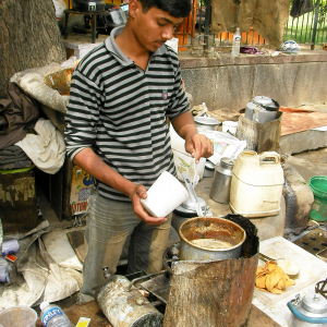 【レシピ】野外でガスで煮込んだチャイが激しくウマい件 / インドカレー最強伝説