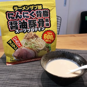 まさかの“二郎系のプロテイン”が登場！ →飲んでみたらニンニクガッツリすぎてビビった「運動後の飲み物ではない」