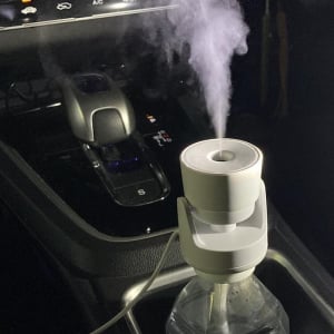 車内の乾燥は「ペットボトル加湿器」で解決！ドリンクホルダーにセットでき、移動中がかなり快適になった話