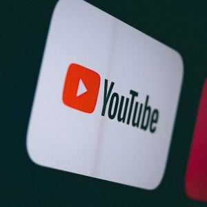 YouTubeがオンラインギャンブルコンテンツに関するポリシーを3月19日から強化