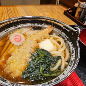 知らなかった！ 富士そばで鍋焼きうどんが食べられるなんて！ マジかよ……