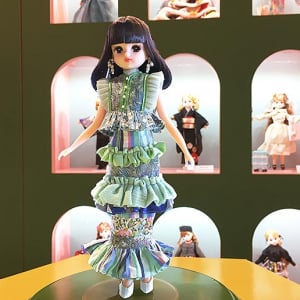 東急ステイ Color Your STAY with Licca 6/18 まで開催中　アップサイクルコーデのリカちゃんがホテルロビーでお迎え、リカちゃん衣装ワークショップやフォトブースも！ 新宿では 3/30 まで 全31種の再生衣装リカちゃん大集合