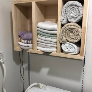 これは真似してみたいDIY！脱衣場にあったら最高！便利なタオル棚