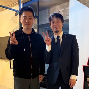 吉村洋文・大阪府知事が万博突撃取材動画を公開！　「朝方まで生テレビ」では「是非ひろゆきさんに来てほしい」と万博来訪を熱望