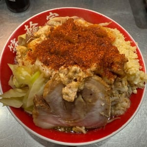 「熟成豚骨に変わって、旨みがさらに爆発中」　中野の人気ラーメン店「箕輪家」GW2日限定の「まるじろう」を食べてみた