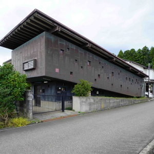 【新潟県上越市】建築家・渡邊洋治氏の傑作「斜めの家」の宿泊体験予約受付中！ガイド付き内覧会も