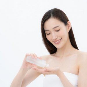 本当に知ってる？エイジングケア化粧品の正しい意味と使い方