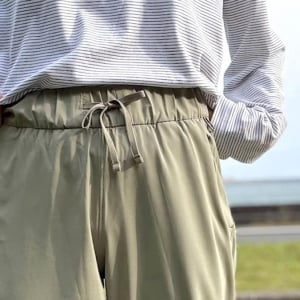 patagoniaの「穿いているのを忘れるくらい快適なパンツ」が急な雨の日の救世主だった