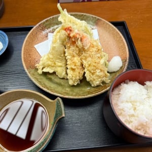 新宿御苑で味わう　お得すぎる至高の天ぷらランチ「天婦羅　玉屋」
