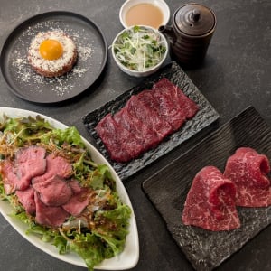 人気焼肉屋「牛恋」が3年ぶりにメニュー改定　“和風出汁をかけて食べる”赤身しゃぶしゃぶなど全19品がレギュラー商品に