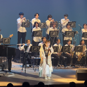 【オフィシャルレポ】朝倉さや、全国ツアー初日にビッグバンドと競演