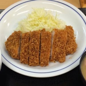 「かつや」が５月22日～25日に記念感謝祭で200円引き　「かつや」愛好家の小田原ドラゴン先生は「感謝祭にかつや行くべからず」との警句