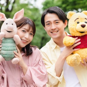 新作ミュージカル『ディズニー くまのプーさん』養田陸矢＆新田恵海インタビュー　「大人になった私たちがクリストファー・ロビンになった気持ちで一緒に遊べるような感覚がある」