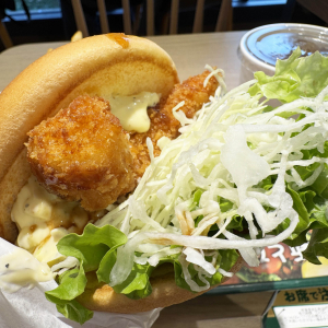 モスバーガーの数量限定・海老フライバーガーの食感は神域 / サクジュワッ♪ ジュリフワッ♪ で最高すぎた件