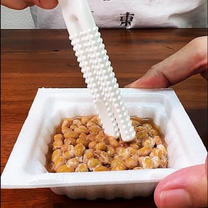 納豆がなめらかになるミツカンの「なっとうかきまぜ棒」で納豆をかき混ぜた結果