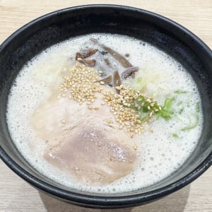 博多の超人気ラーメン店「博多一双」監修のラーメンを回転寿司屋のかっぱ寿司で食べてみた