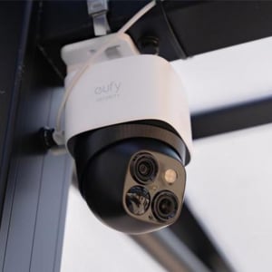 Ankerの「電気工事不要の防犯カメラ」が360°死角なしで快適すぎる…