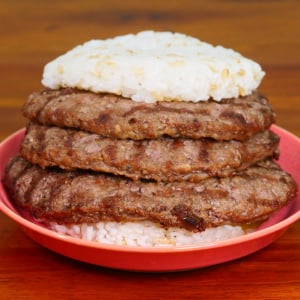バーガーキングのコレもはやバーガーじゃないだろ……