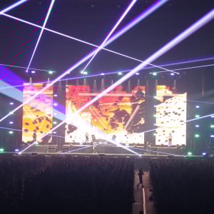 「FEELCYCLE」暗闇フィットネスと音楽フェスを融合したイベント“LUSTER 2025”を横浜アリーナで開催