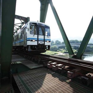 島根県 美郷町 かつての三江線 粕淵駅から行く極上＆秘境の癒やし時間！ 野間 雲海ビューの絶景と江の川沿いの極上温泉ワーケーションへ　ゆっくり深呼吸しまね旅♪