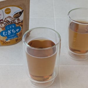 今年の夏は、鉄分＆ビタミンC満点の「麦茶パウダー」で水分補給！“冷蔵庫が飲み物に占領される問題”も解決