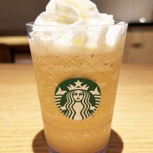 スタバの先行販売「アールグレイブーケ＆ティーフラペチーノ」を飲んだ結果 / 無料でグレードアップする方法