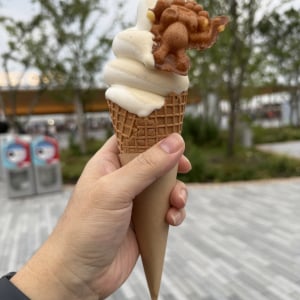 【大阪・関西万博】ソフトクリームのトッピングにもOK　らぽっぽ・ばらいもの「ミャクミャク焼き」