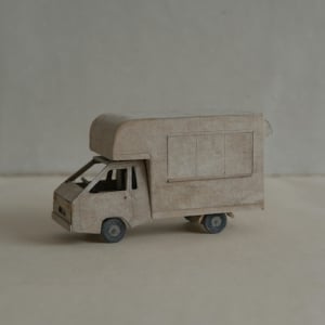 新作の彫刻作品と絵画作品で構成。スウェーデン出身のアーティストJon Koko （ヨン・ココ）の展覧会