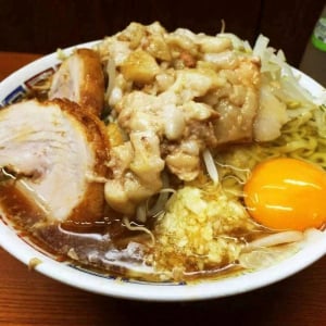 ラーメン二郎で「ヤサイとニンニクのどちらも抜いたラーメンを食べたいとき」の注意点 / 公式がお客さんにお願い