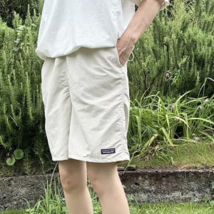 パタゴニアのバギーズ、海でも街でも穿くなら「ロングサイズ」が重宝するよ