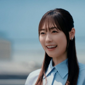 福原遥がこの夏やりたいことは“滝行”！　アカペラに挑戦した新TVCM「A・B・CDエナジー 河原篇」放映中