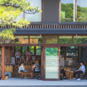 しまなみ海道、広島「生口島」で移住者増の理由。シャッター商店街”徒歩圏内のまちづくり”で活気、地元民にも刺激　「SOIL Setoda」等